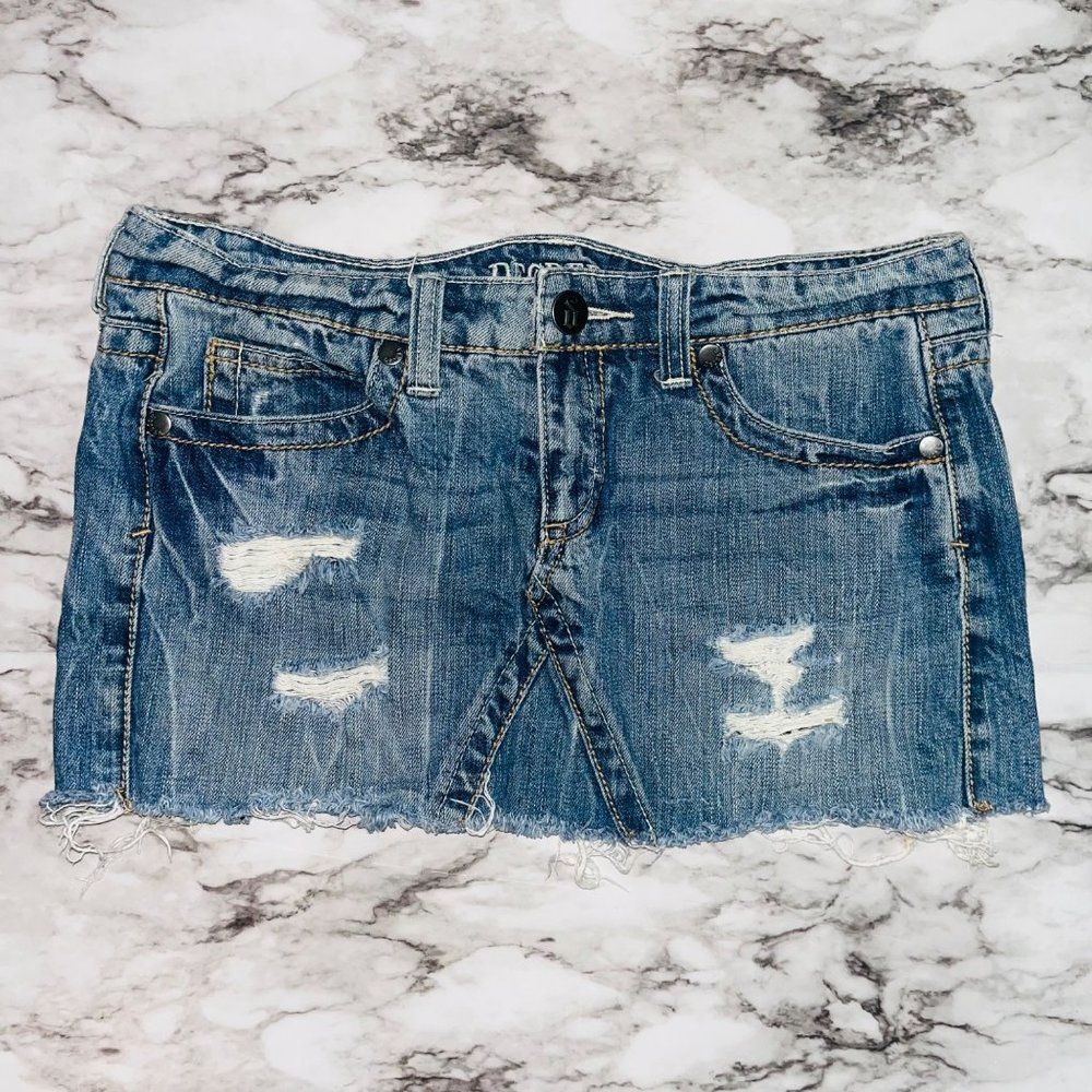 Decree Distressed Denim Mini Skirt Juniors Women Size 7 Blue Y2K Frayed Hem